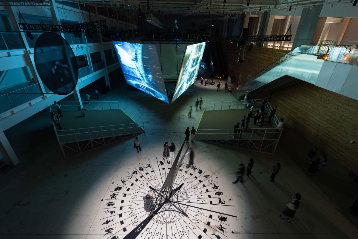 2024 ACC 미래상 김아영_ 딜리버리 댄서의 선, 인버스_ 전시전경 (2)