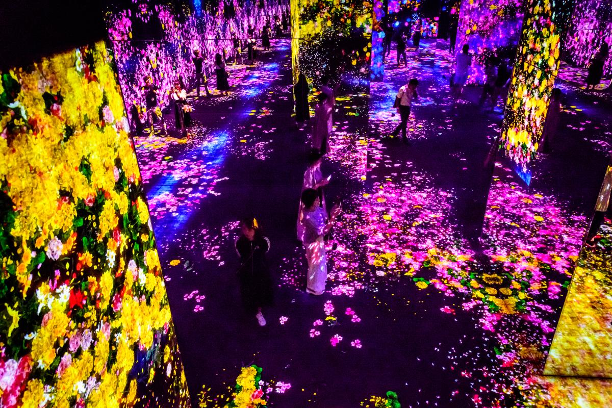 04.국제 아트 컬렉티브 teamLab의 'Borderless'