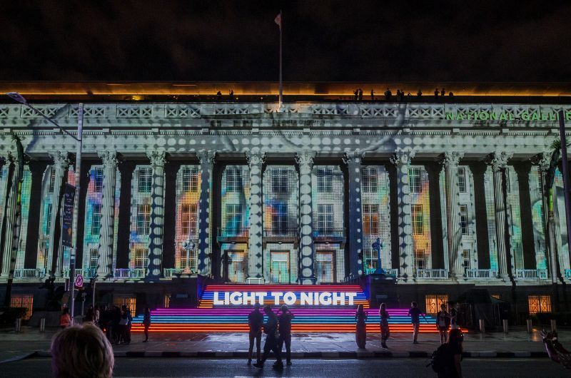 7_1_[Light to Night] Installation view of Light to Night Singapore (Image courtesy of National Gallery Singapore)