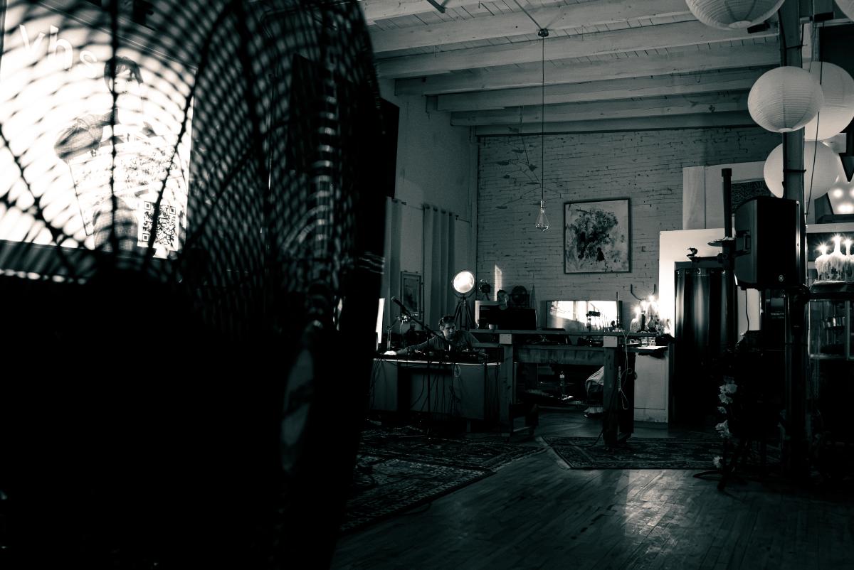 10_MTL_Sound Engineer Carlos